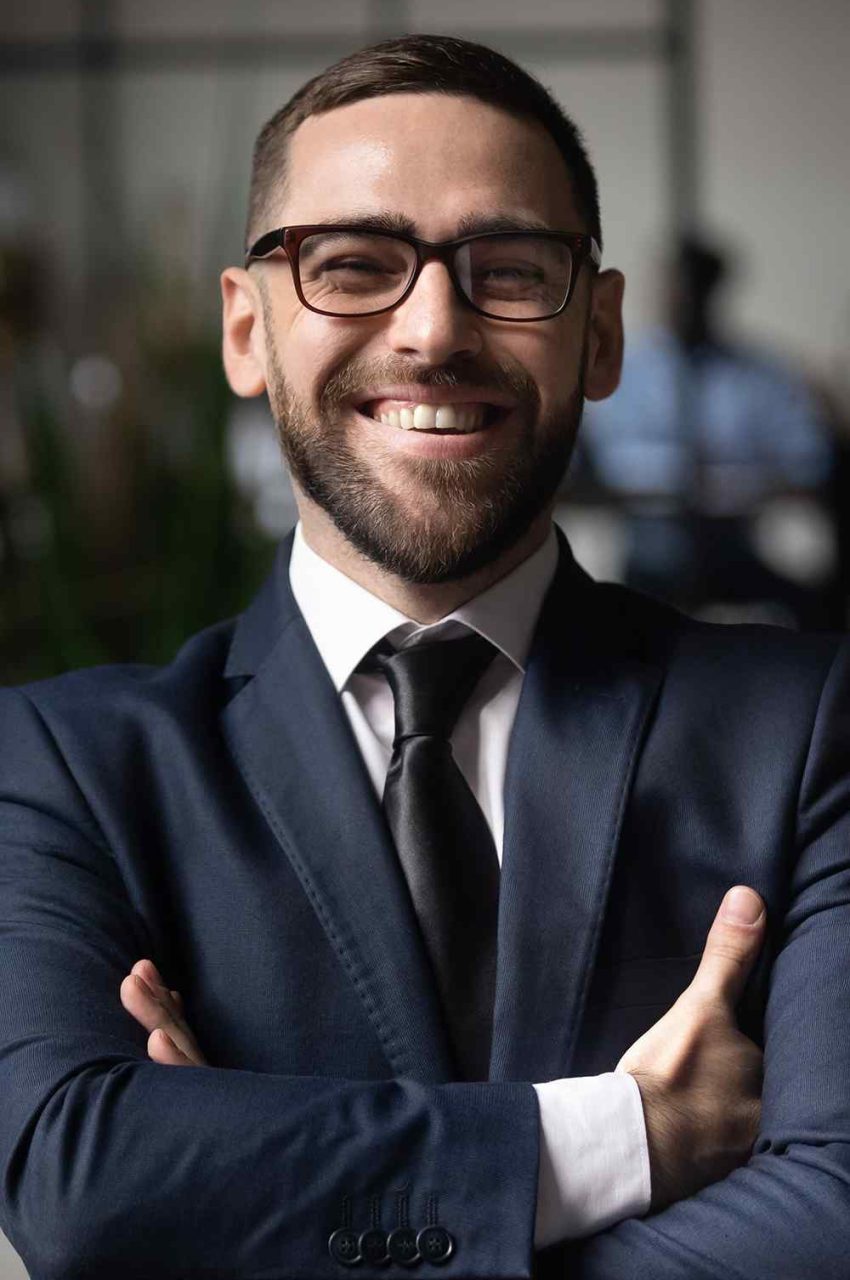 https://deutsche-kompa.de/wp-content/uploads/2020/08/team_05-850x1280.jpg
